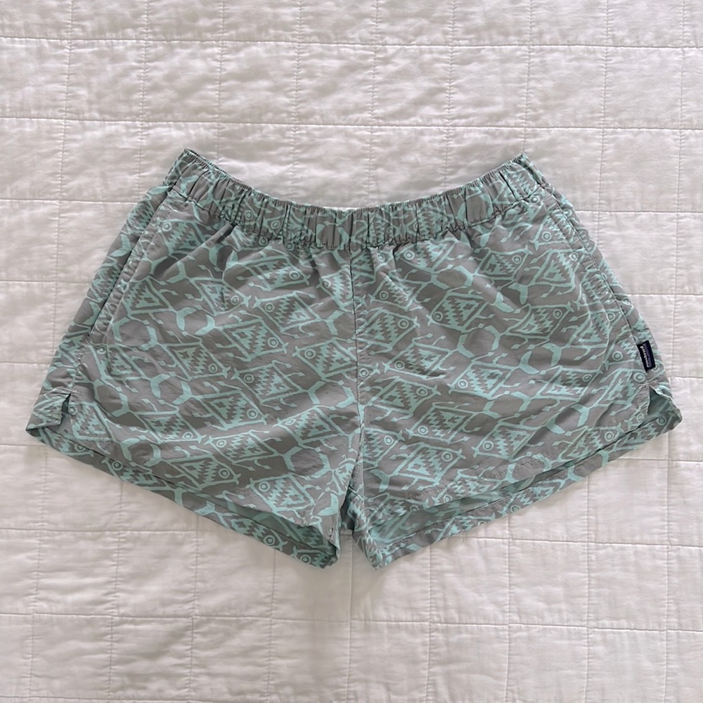 Patagonia Baggies fish motif size medium m